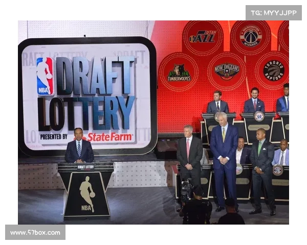 NBA新赛季前瞻 多支强队迎来大换血新星加盟引发热议 NBA新赛季前瞻 多支强队迎来大换血新星加盟引发热议
